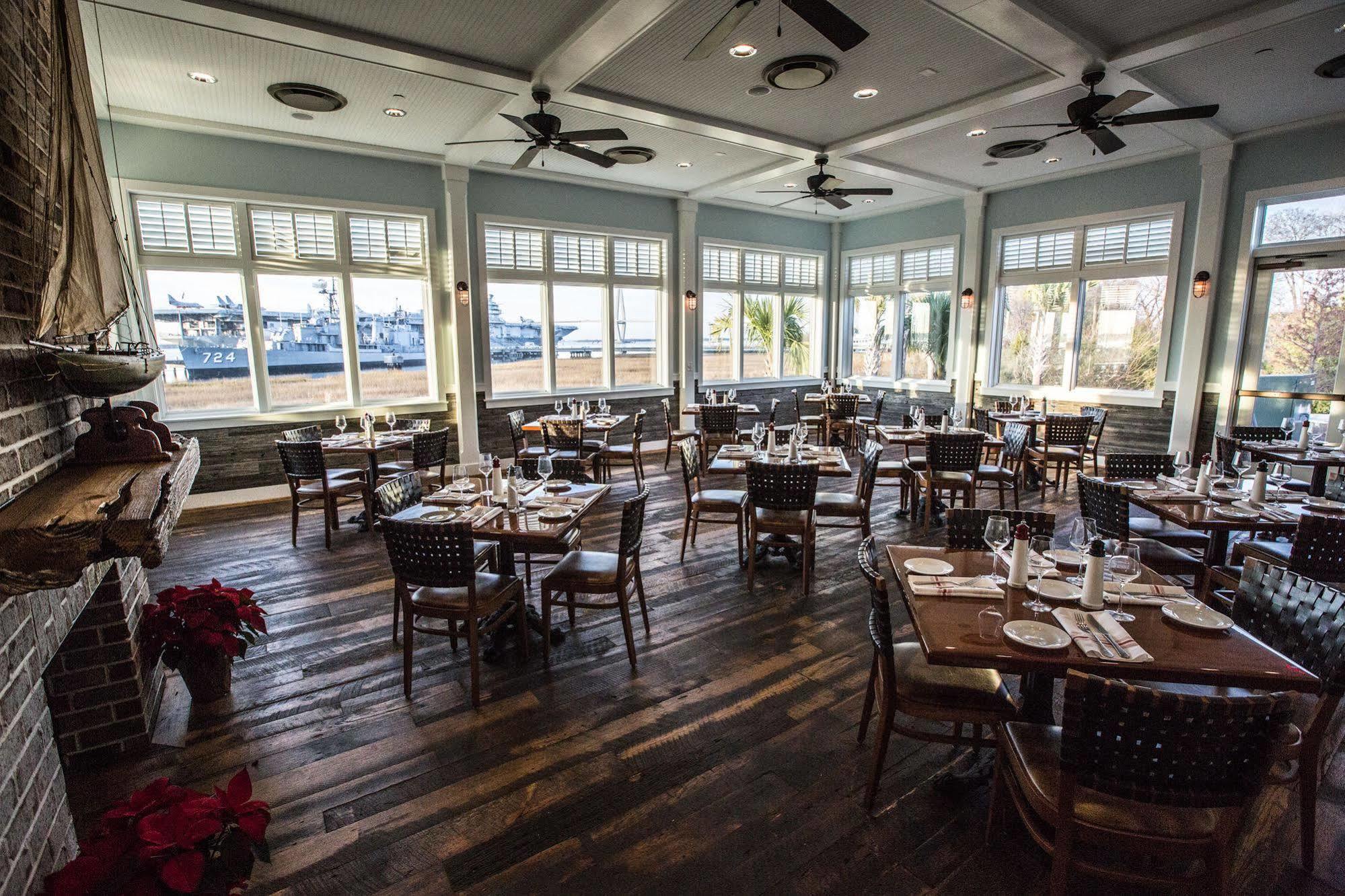The Beach Club At Charleston Harbor Resort And Marina Маунт Плезант Екстериор снимка