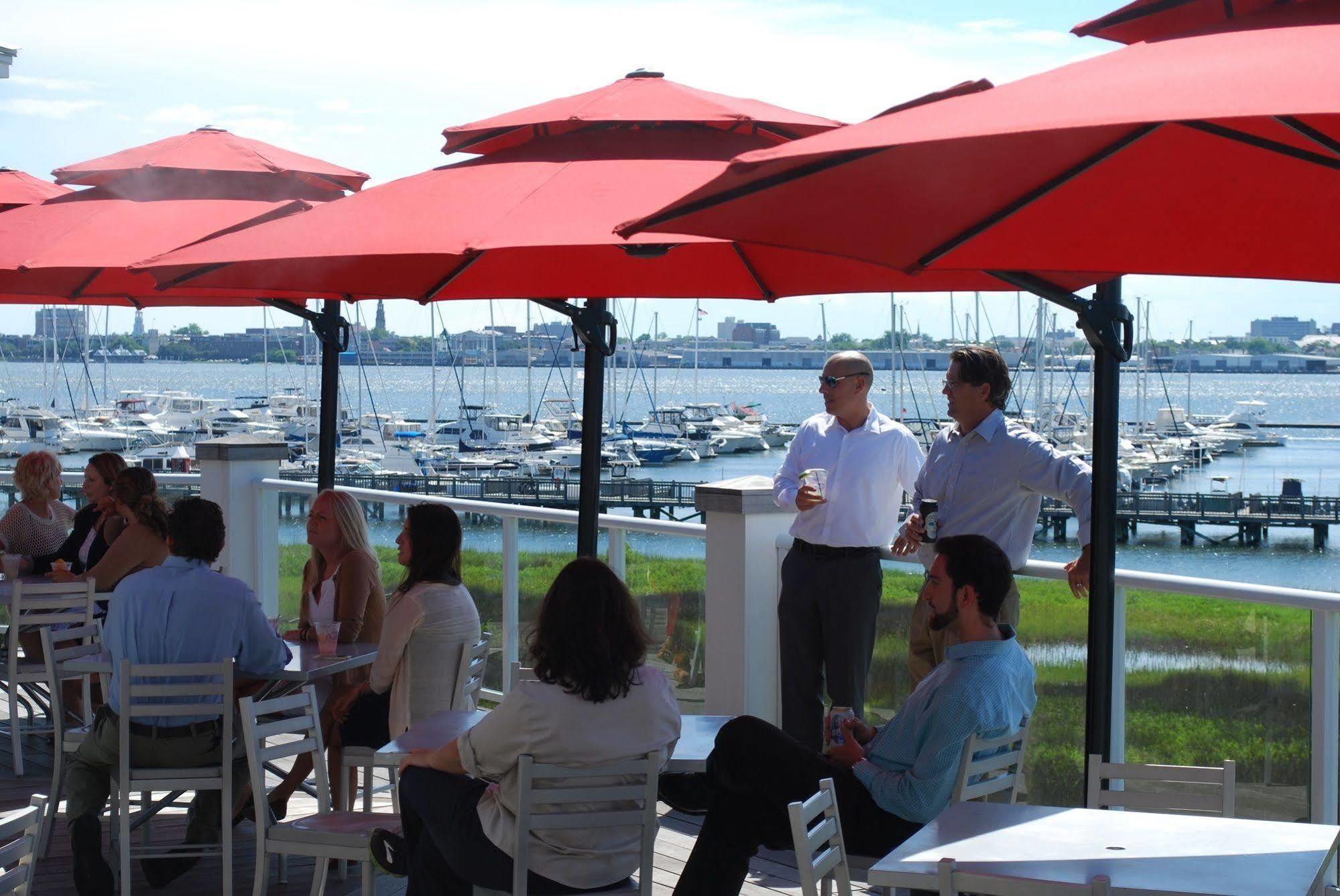 The Beach Club At Charleston Harbor Resort And Marina Маунт Плезант Екстериор снимка